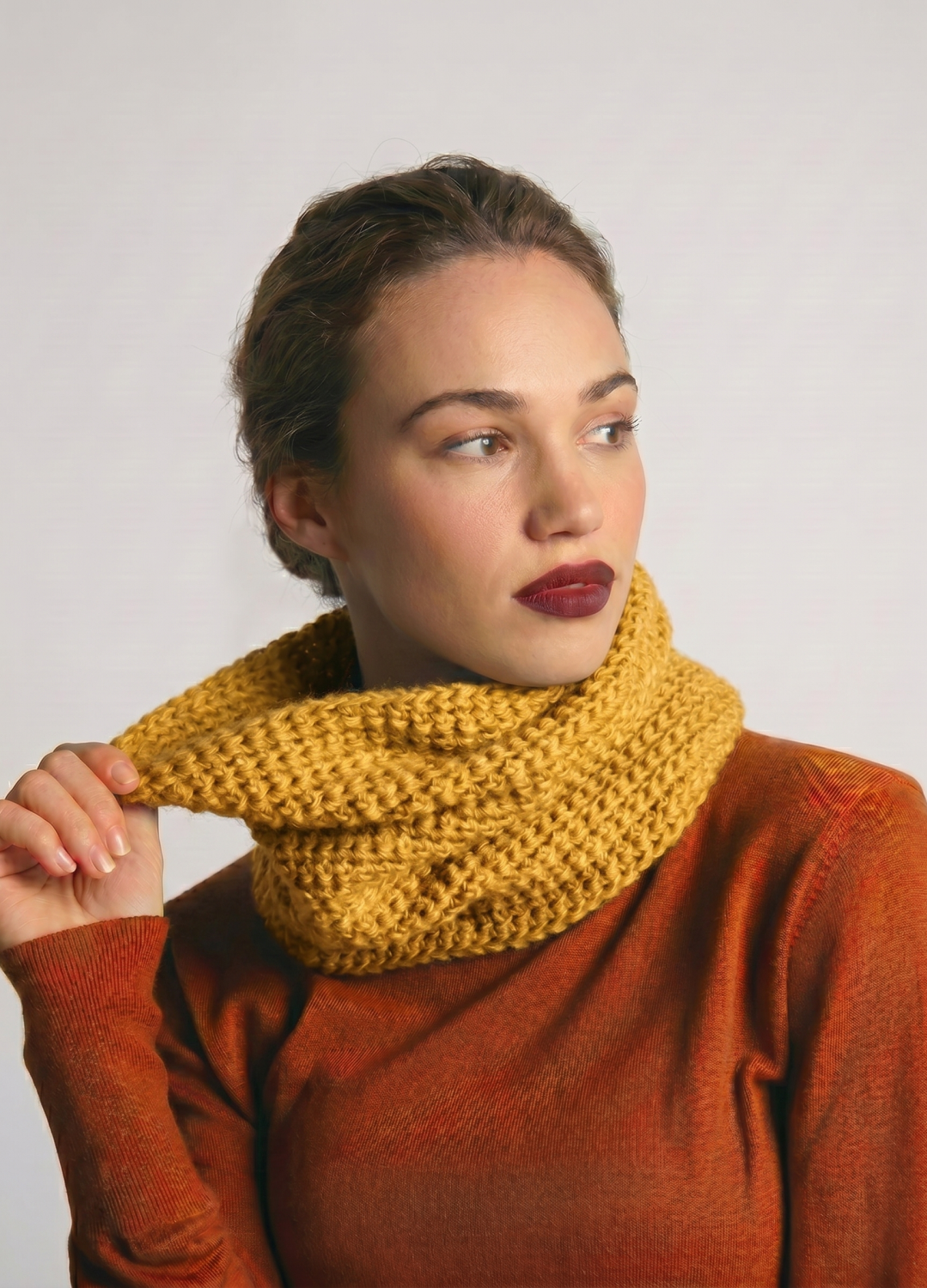Osiris Snood Kit - Yummy Version – We Are Knitters Osiris Snood Kit - Yummy Version – We Are Knitters
