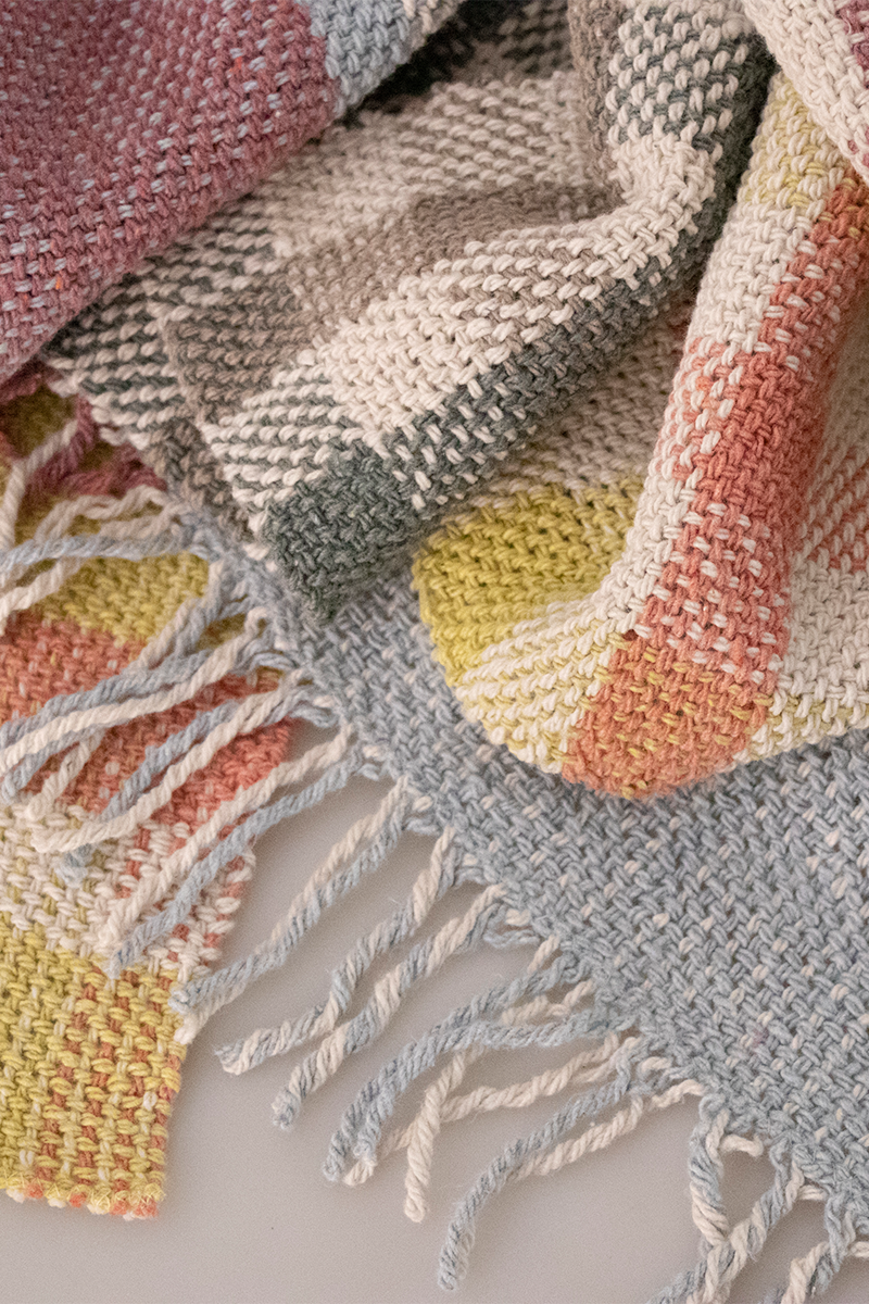Tea Towel Weaving Kit - Supplies & loom with Pattern - x Studio Stiller - Coming Soon