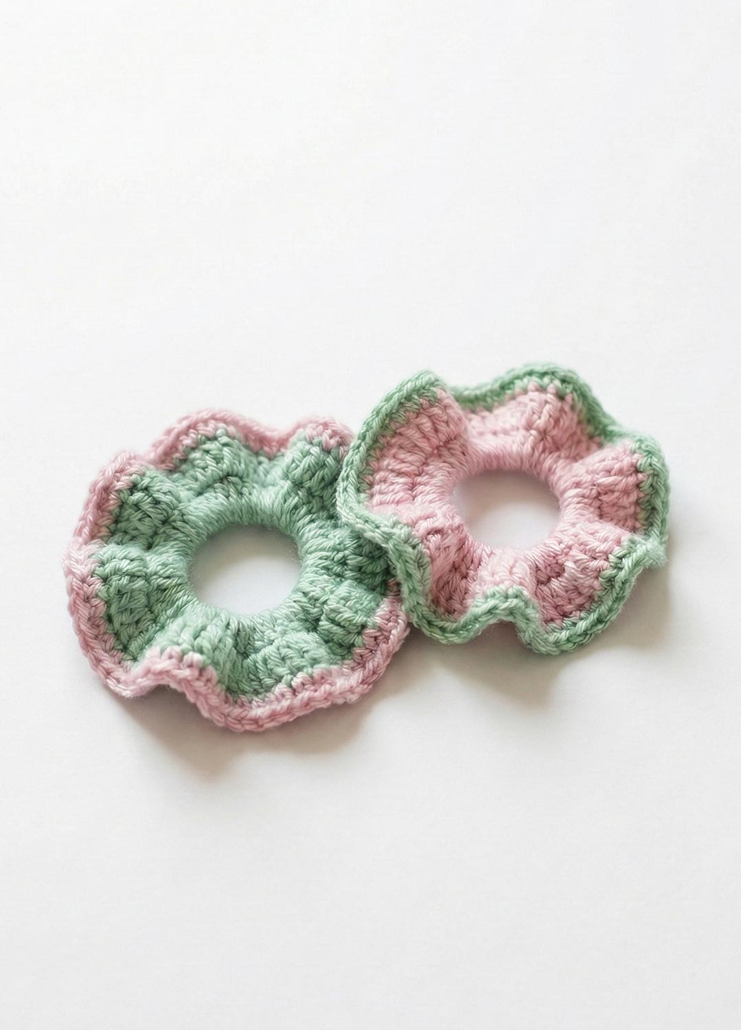 Arena Scrunchie Kit - Pack of 2 Scrunchies – We Are Knitters