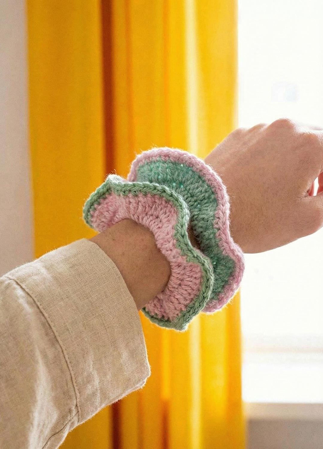 アントン　SCRUNCHIE【新品未開封】 Arena Scrunchie Kit - Pack of 2 Scrunchies – We Are Knitters